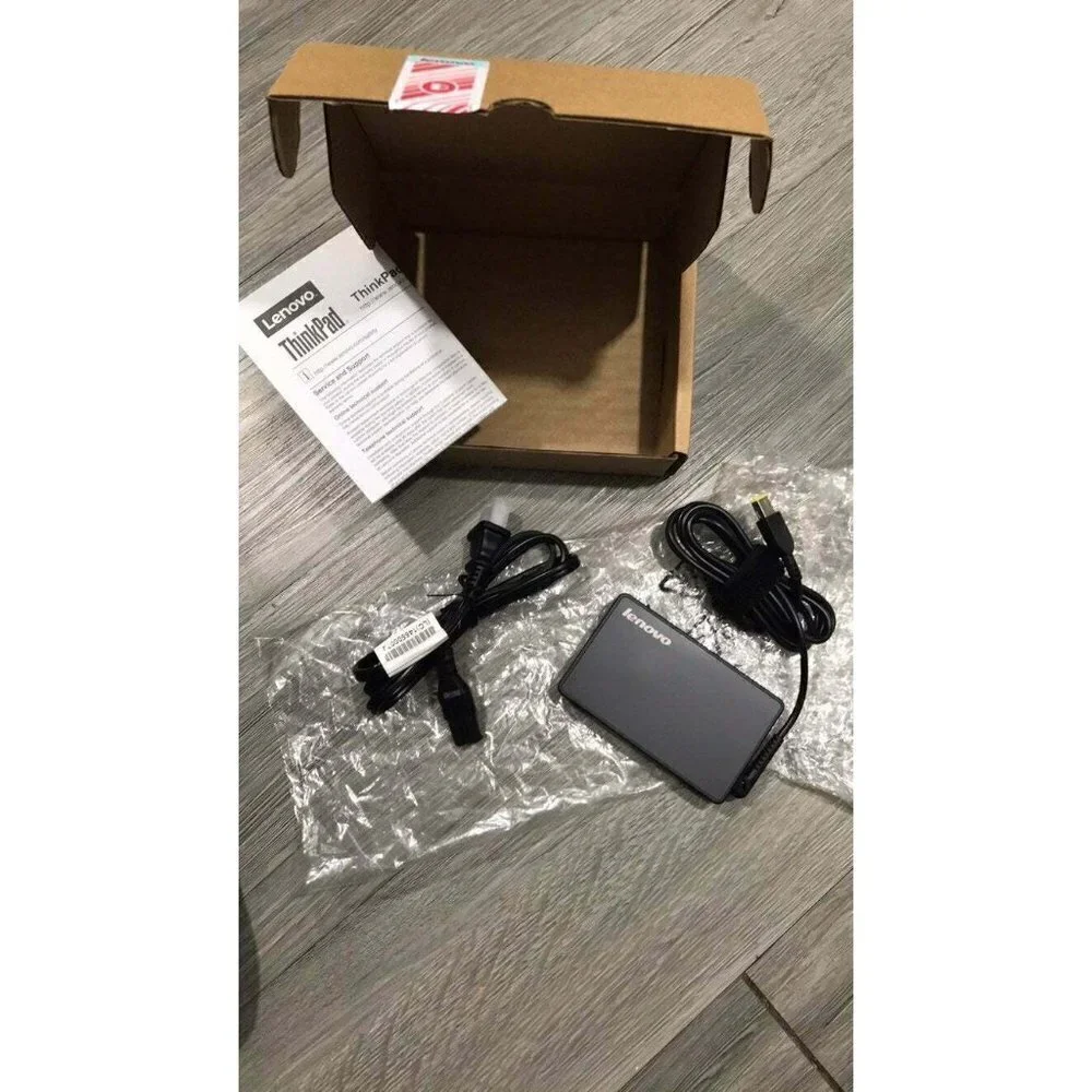 Lenovo ThinkPad‎ 65W Slim AC Adapter